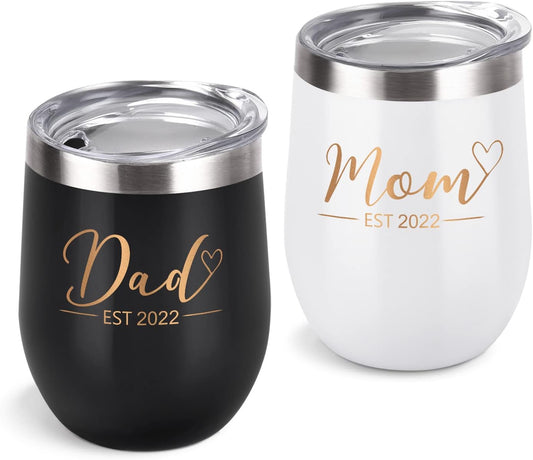 YOUNGFIT Natubeau New Parents Gift - Mom Dad Est 2022 Wine Tumbler Set for New Mom Dad Baby Shower New Parents New Pregnancy Baby Announcement, 12 Oz Insulated Stainless Steel Wine Tumbler, Set of 2