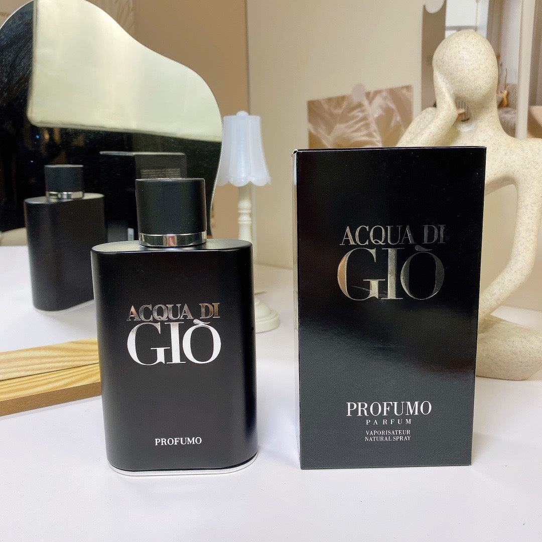 Vietnam GIO Classic White Men's Black Perfume